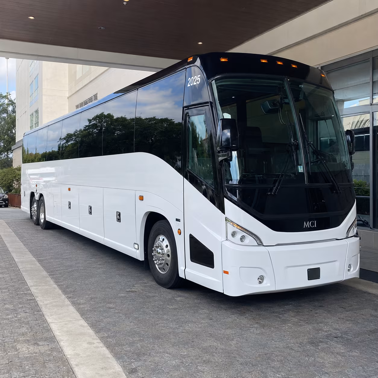 killeen 54 passenger charter bus